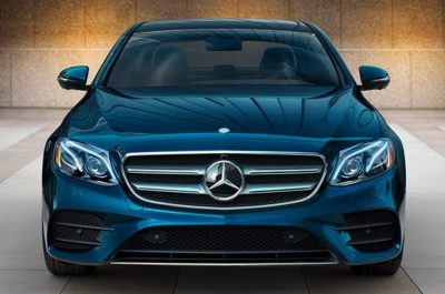 Đánh giá tổng hợp Mercedes E200 2019 về giá bán & động cơ!