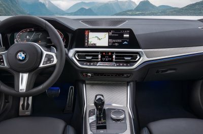 Thiết kế nội thất của BMW 320i 2019 có gì mới?