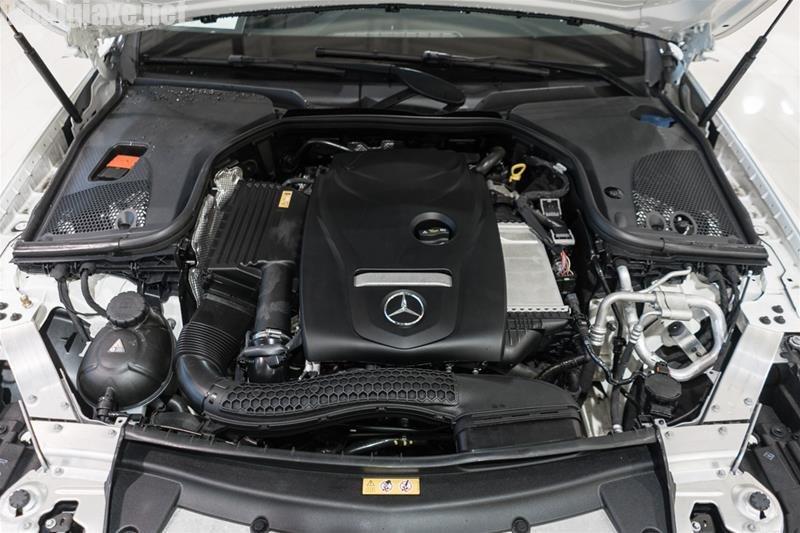Mercedes-Benz GLC 200 2020 được trang bị thế hệ động cơ M264 